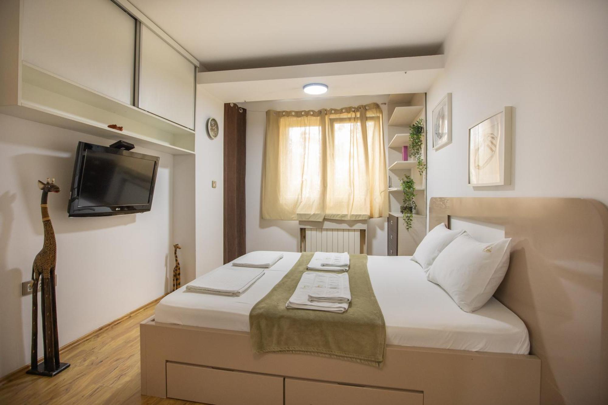 4 Rooms Apartments Ni 외부 사진
