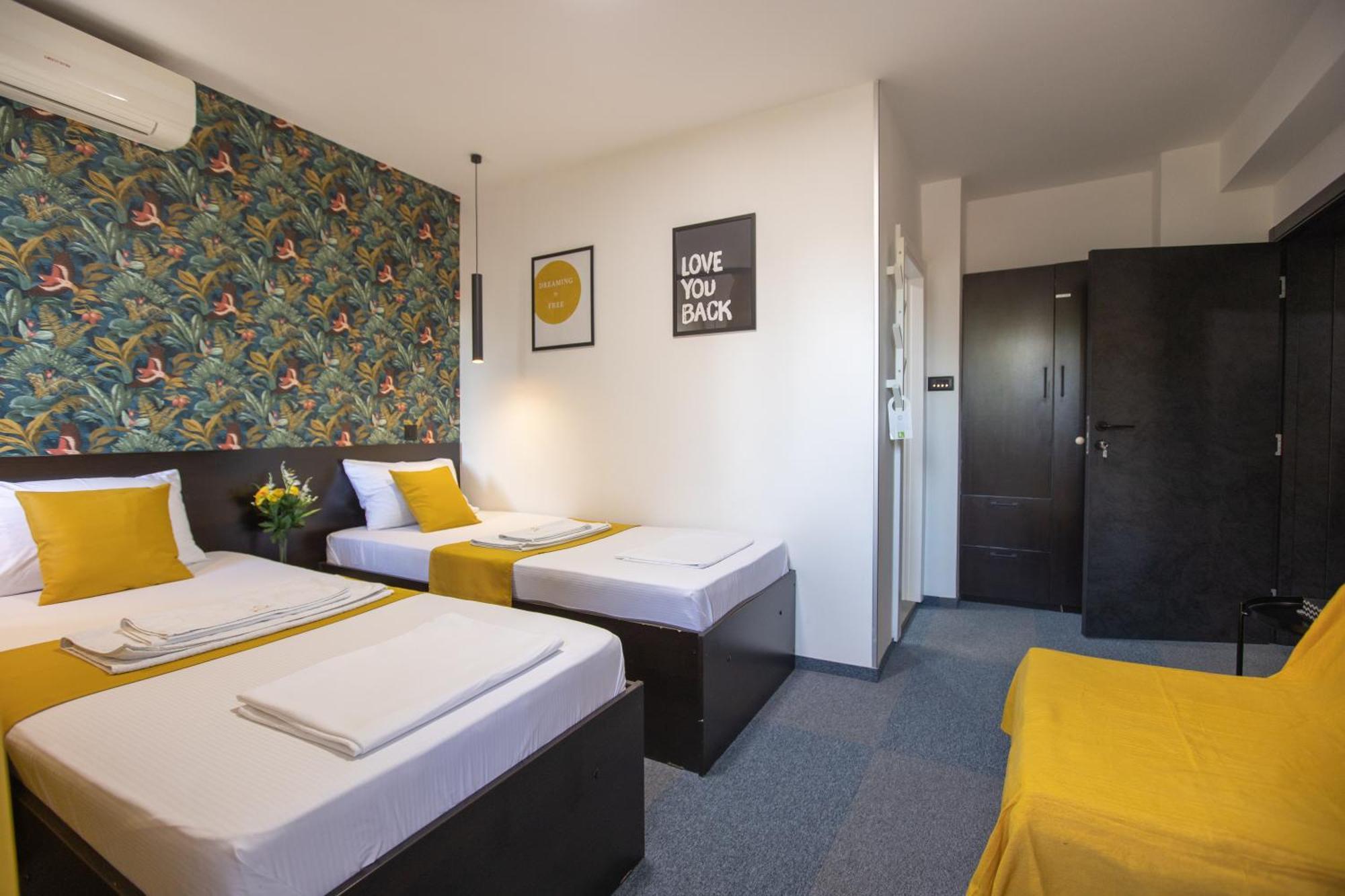 4 Rooms Apartments Ni 외부 사진