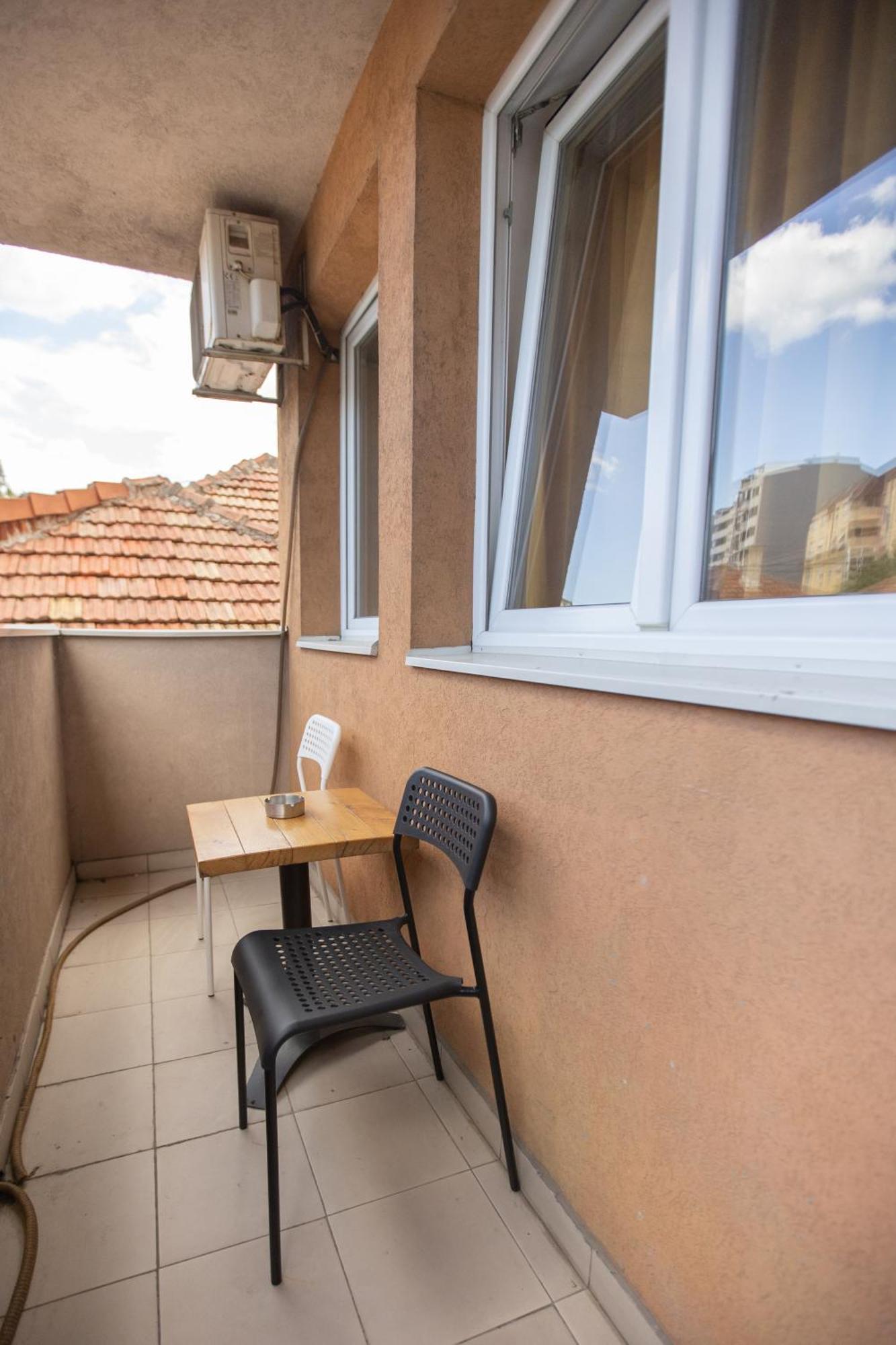 4 Rooms Apartments Ni 외부 사진